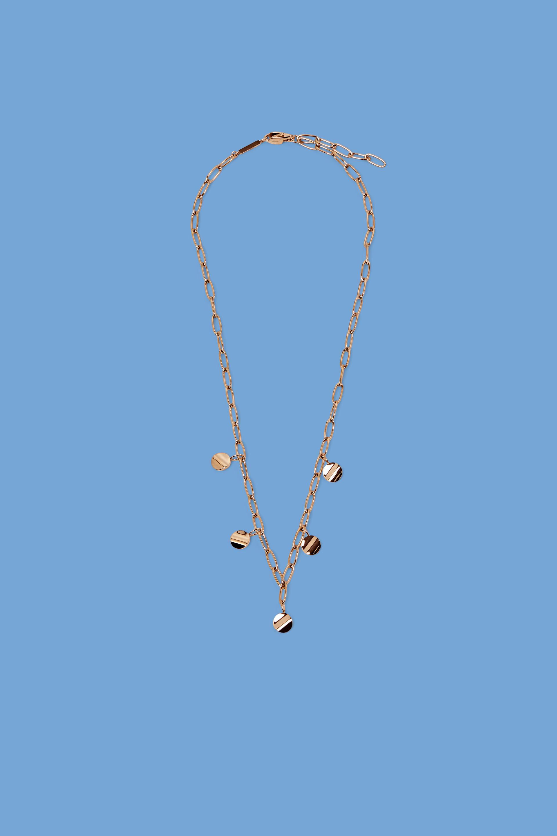 Collier orné de breloques fixes