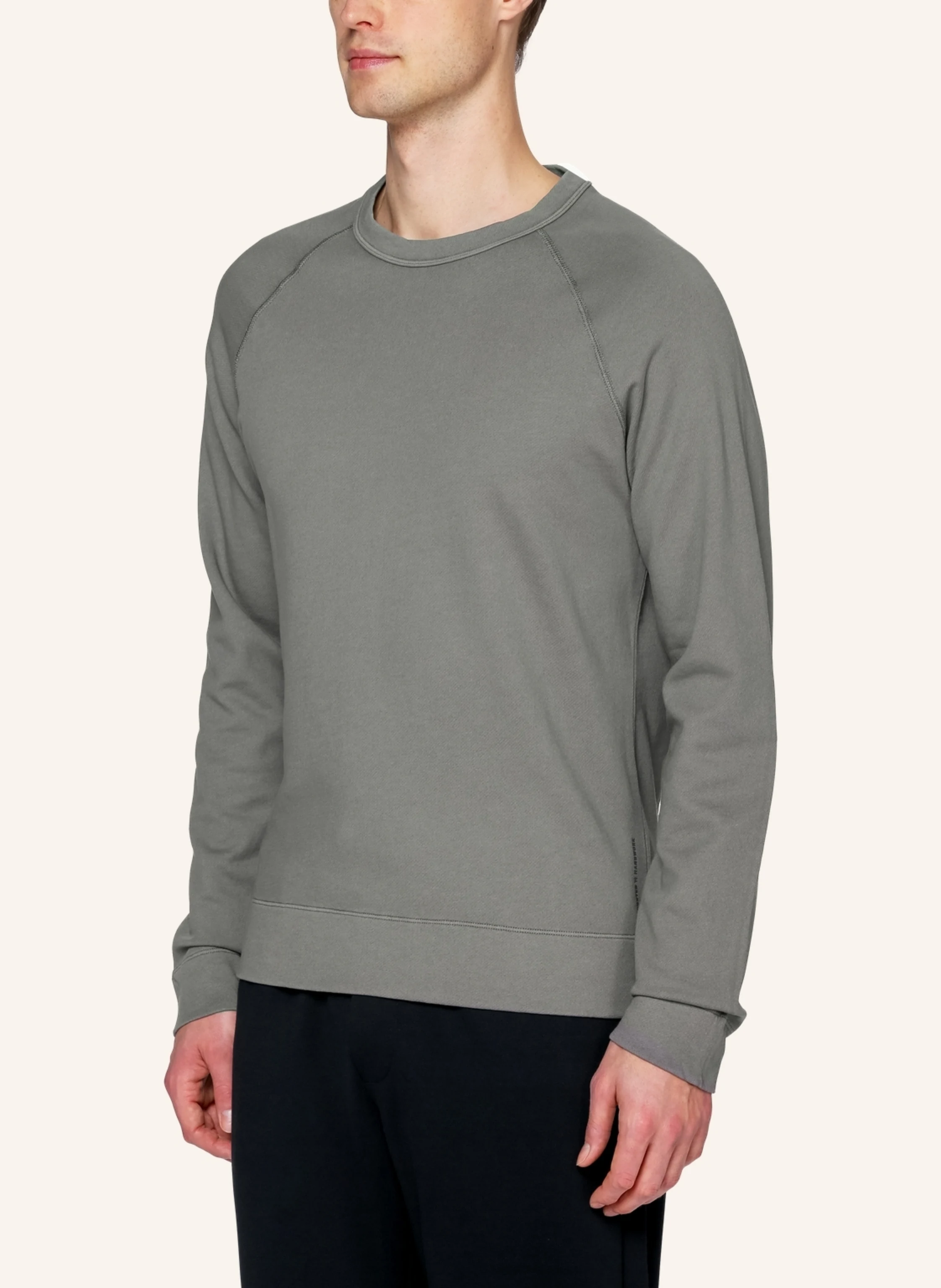 TRUSTED HANDWORK Round Neck 1/1-Sleeve Sweatshirt with Raglan