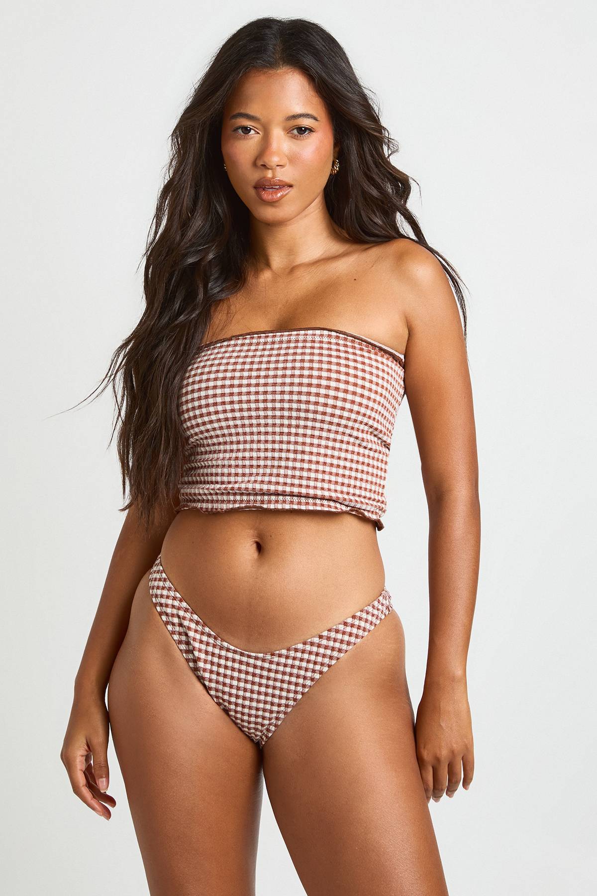 boohoo Ensemble Bikini Vichy Bandeau Long À Volants Et Bas De Bikini
