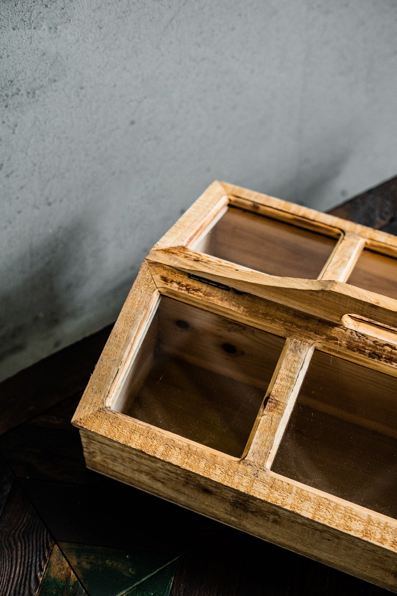 Tragbare Sortierbox, Tannenholz, mit Glasdeckel, B 50 cm, T 34,5 cm, H 21 cm von fischer's lagerhaus
