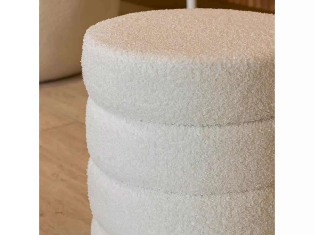 Now's Home - Pouf Tissu Teddy Blanc Structure En Bois 35x35x40cm Malo