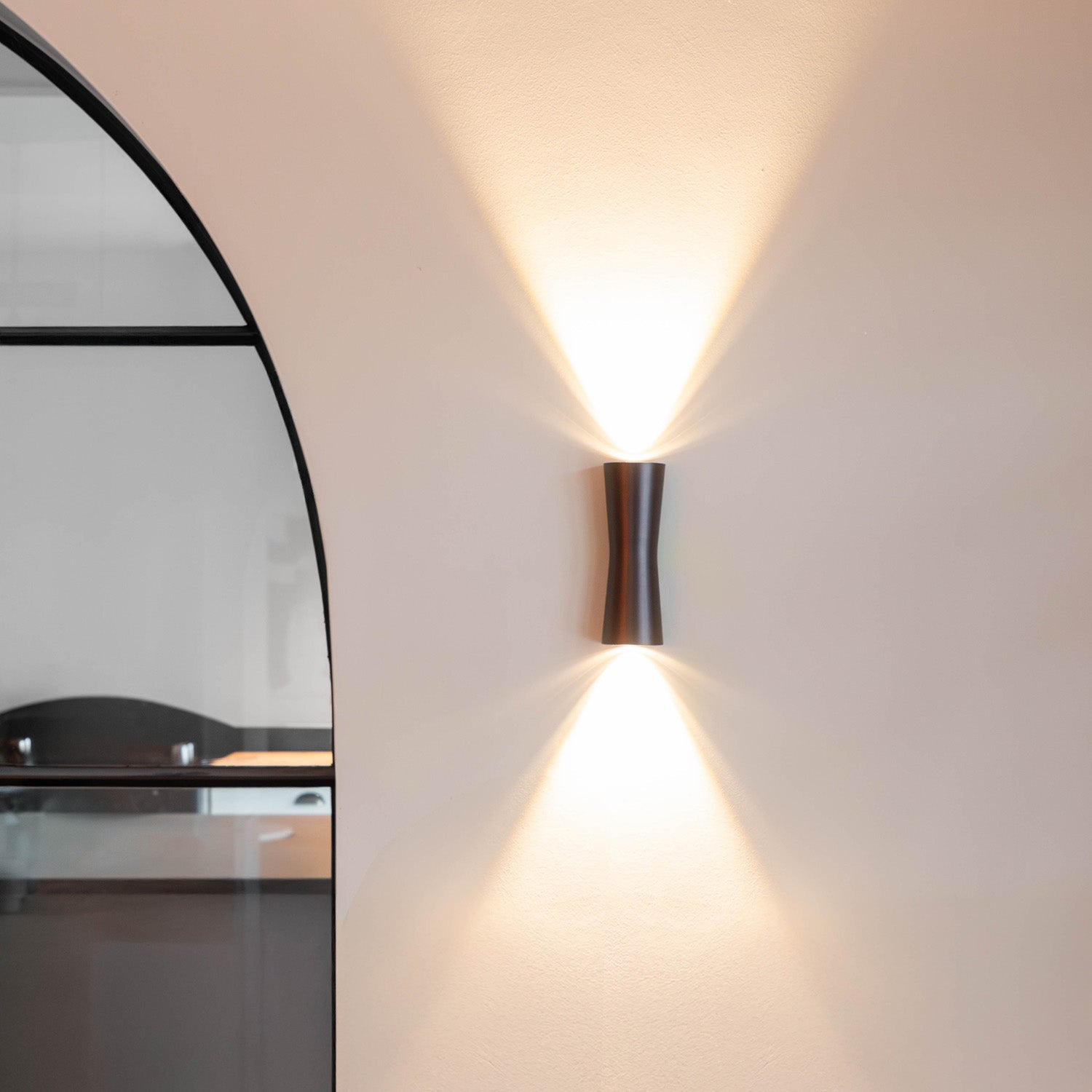 Atmooz Thiery - Wandlamp - Brons - LED - 7 x 5 x 20 cm