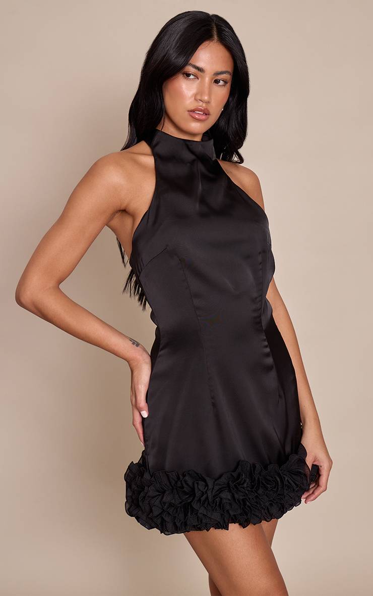 Noir Robe Courte En Satin À Col Montant Avec Détail Volant