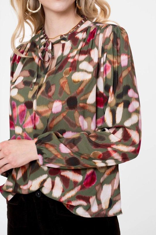 Geisha - 53650-20 - Shirt - Groen/Rood - Bloemenprint - Lange Mouwen