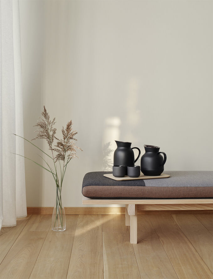 Stelton Amphora termokande 1 l, soft black Soft black