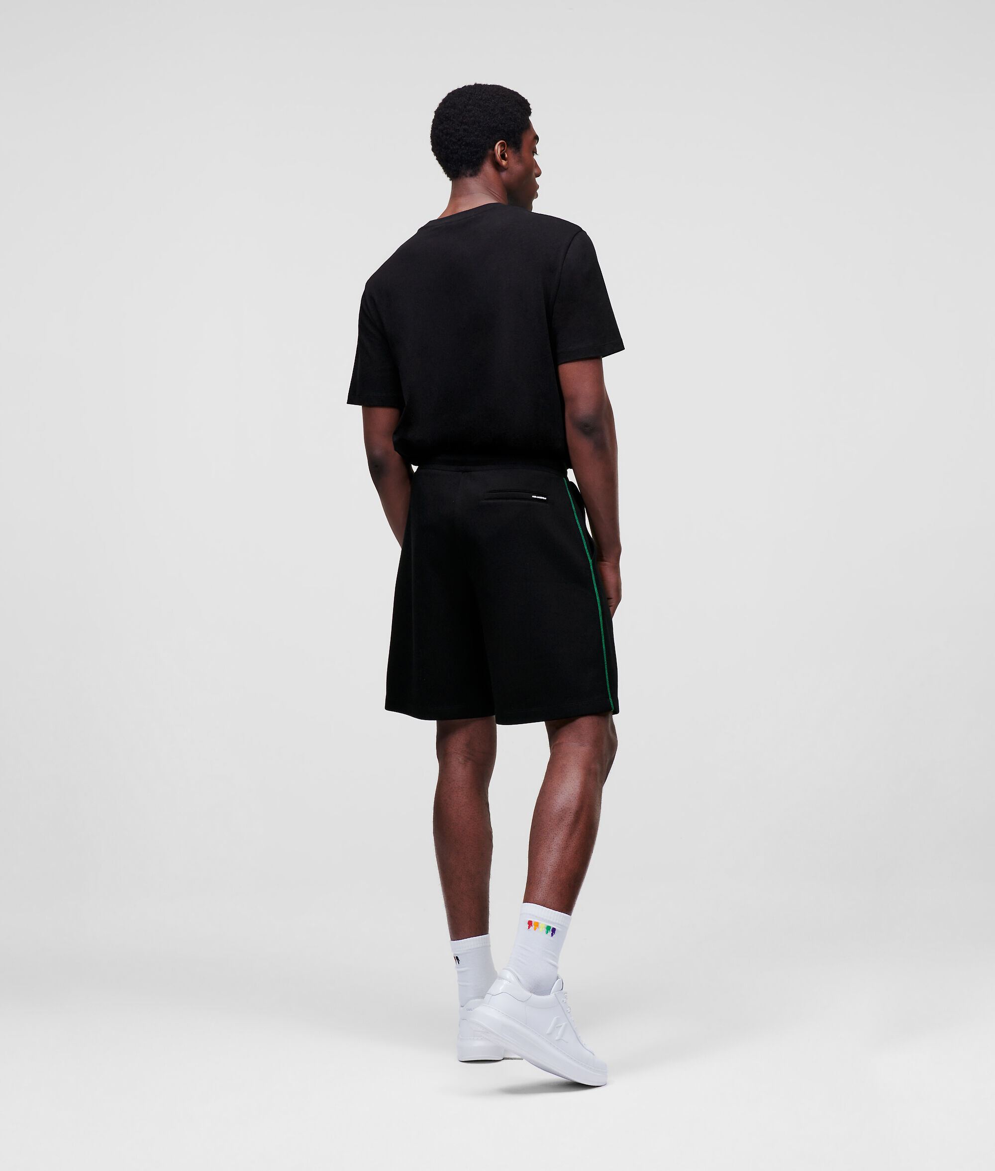 SHORT MOLLETONNÉ AVEC LOGO KARL