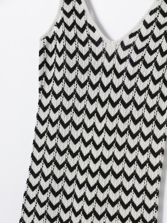 Vestido longo de malha vazada - Preto/Branco