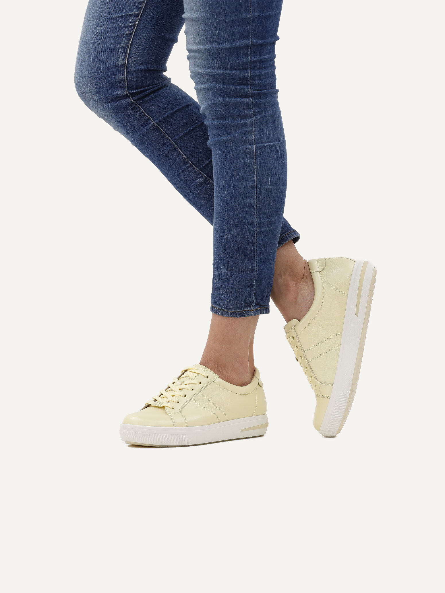 Sneaker