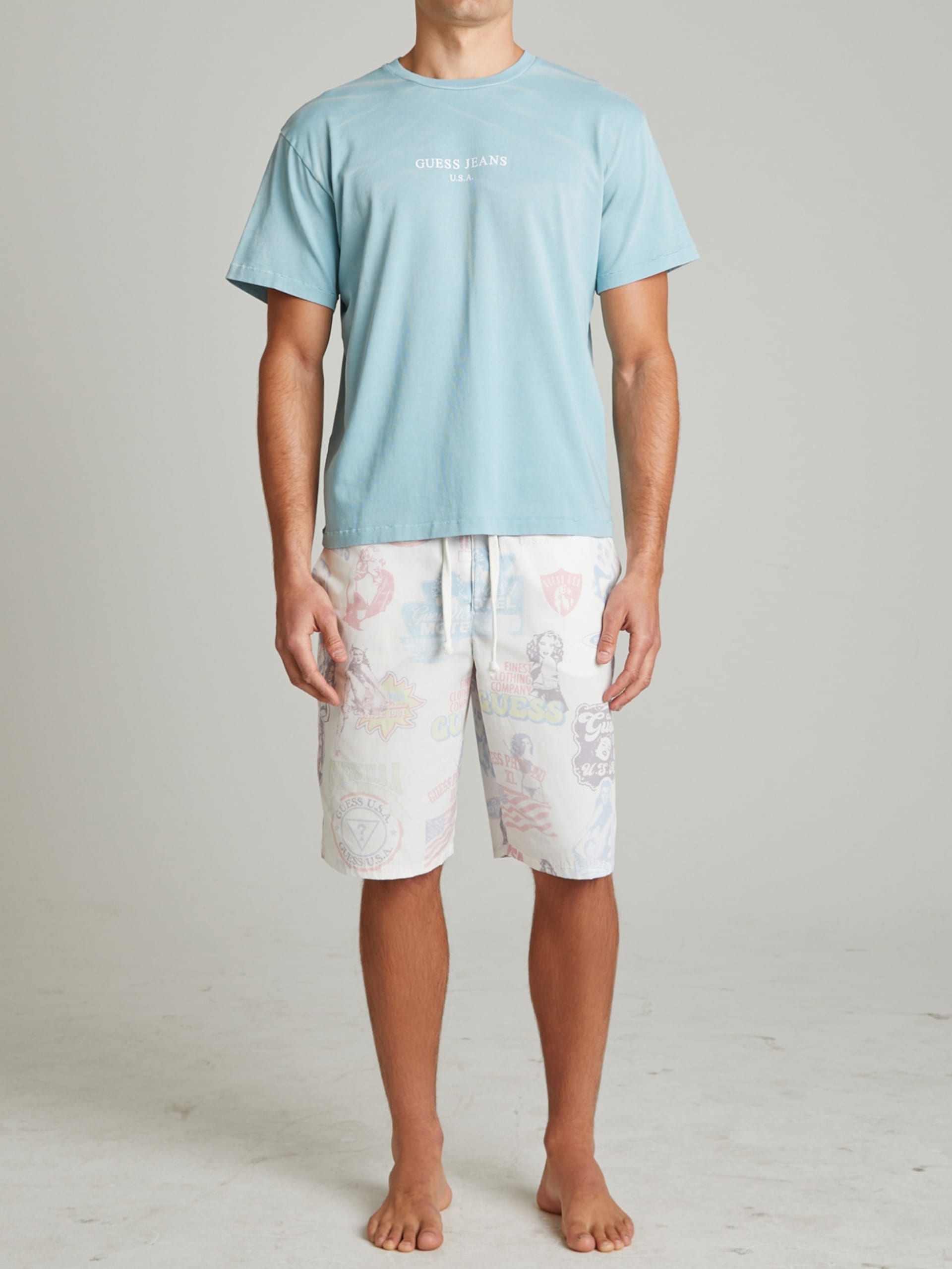 Camiseta com logo vintage