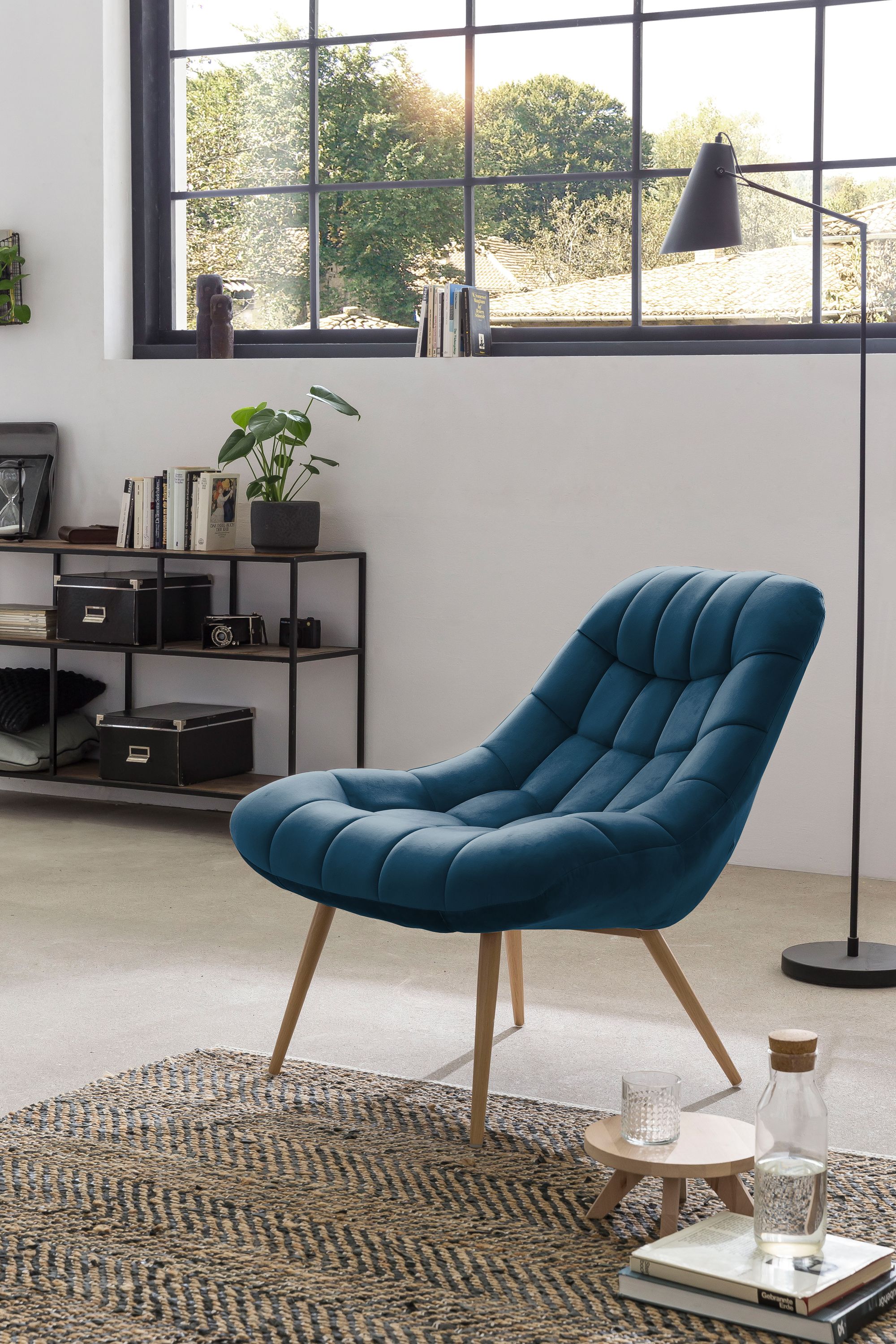 Sessel XXL Samt blau Holzoptik Relaxsessel Polstersessel Loungesessel