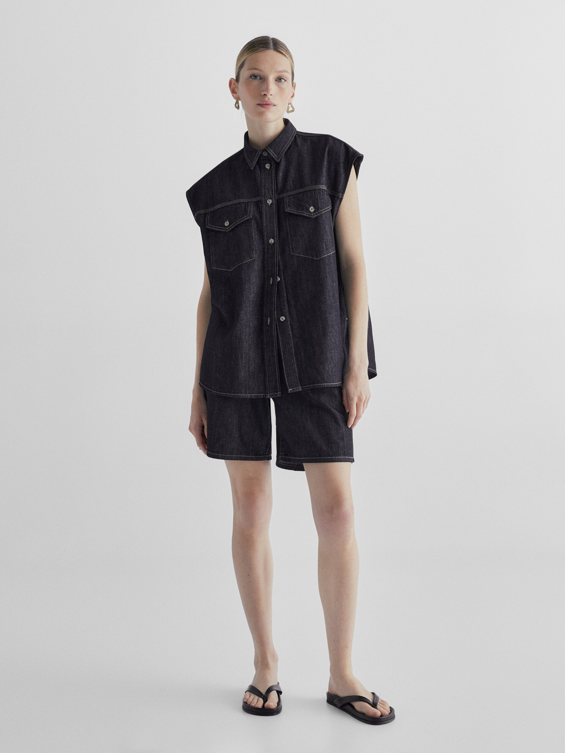 Shorts jeans plissados de cintura alta - AZUL ESCURO