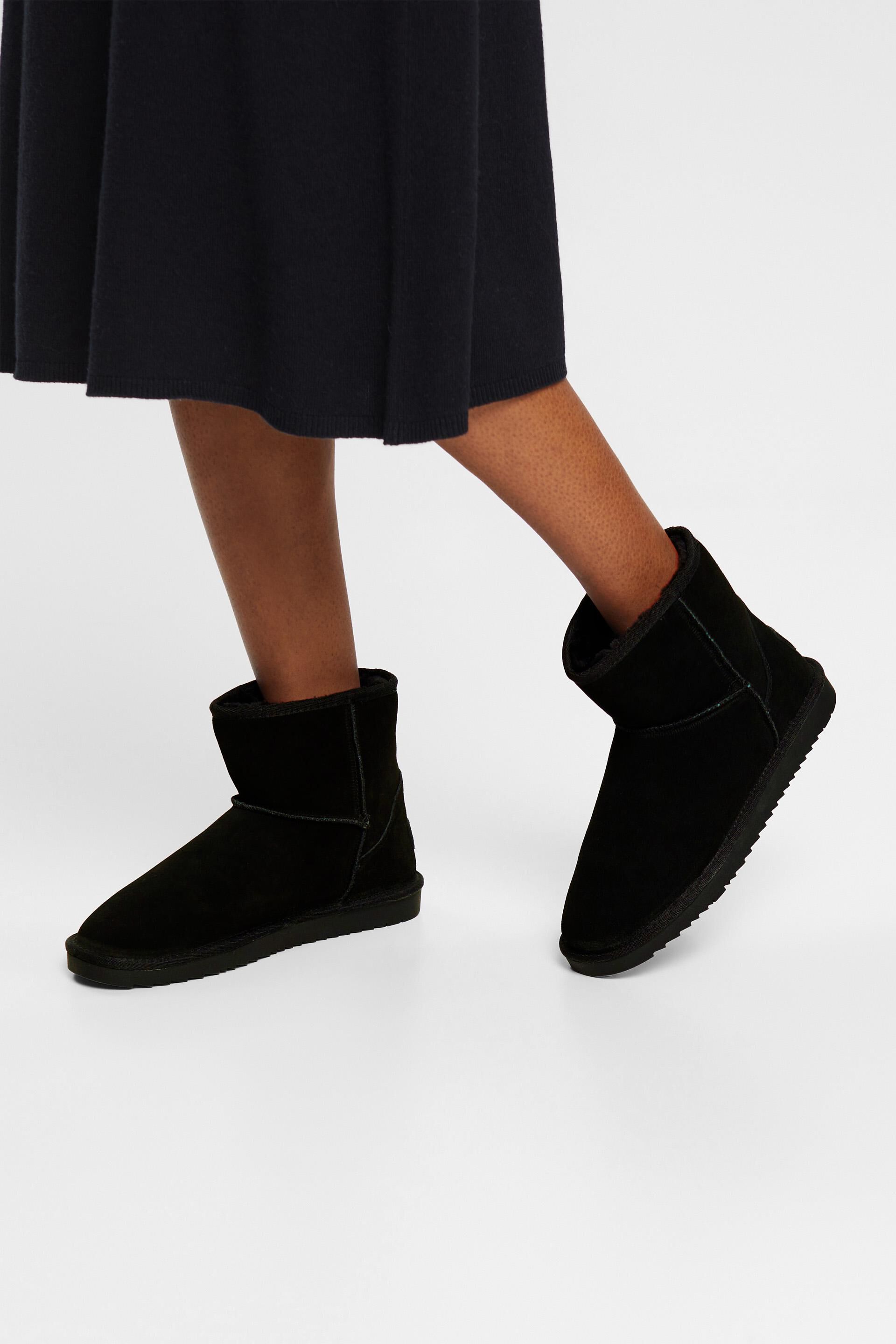 Bottines en daim doublées de fourrure synthétique