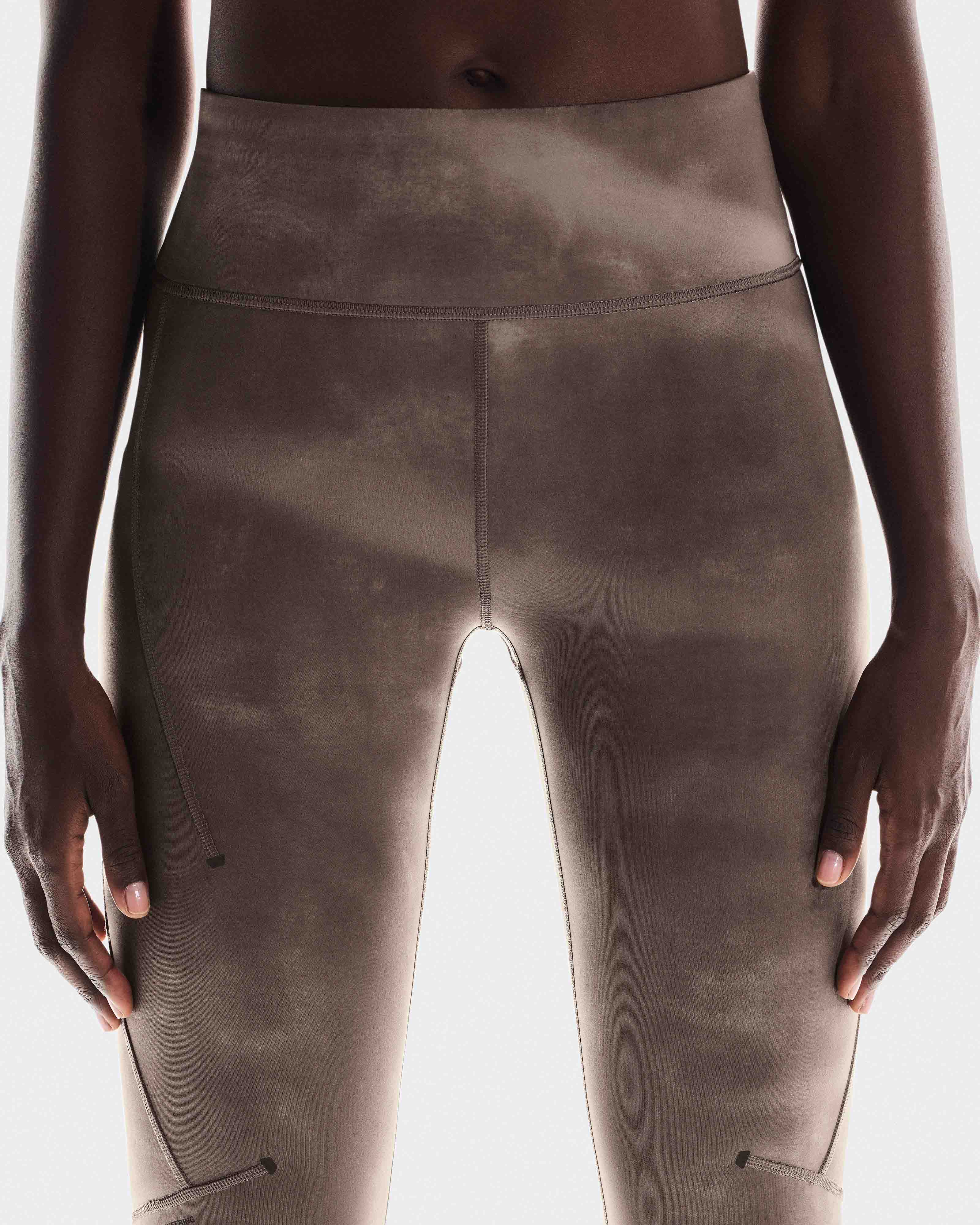 Performance Tight 7/8 AOP Dame Cinder