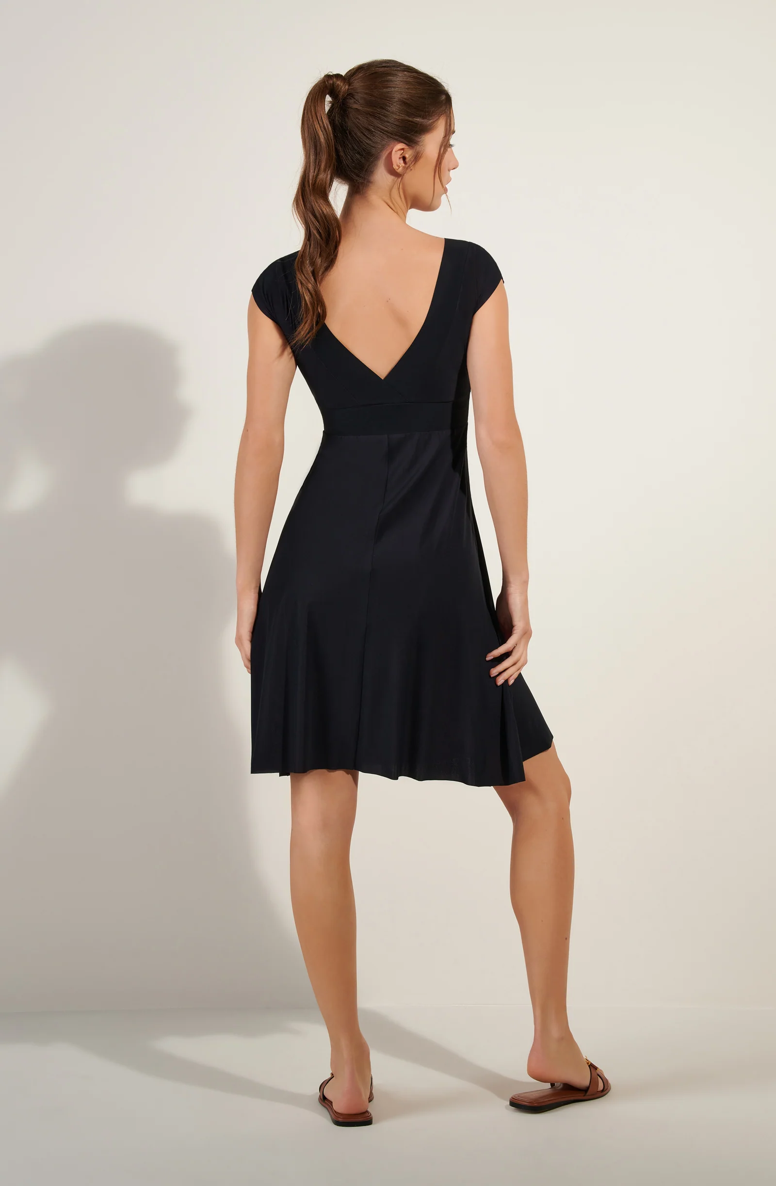 jalis Robe décolleté en voile léger noire Noir