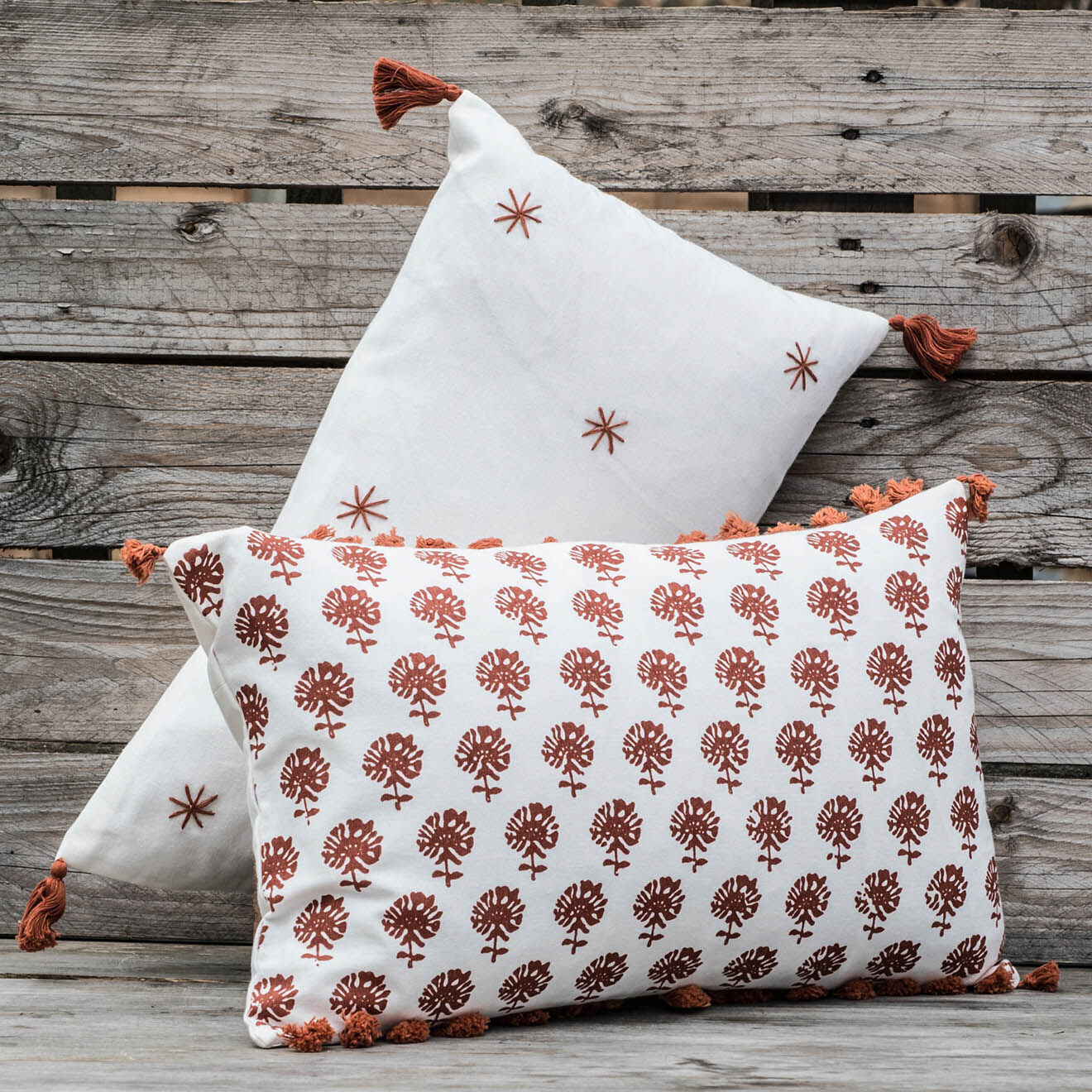 Febronie Housse de coussin Poesy brique - 50x30 cm