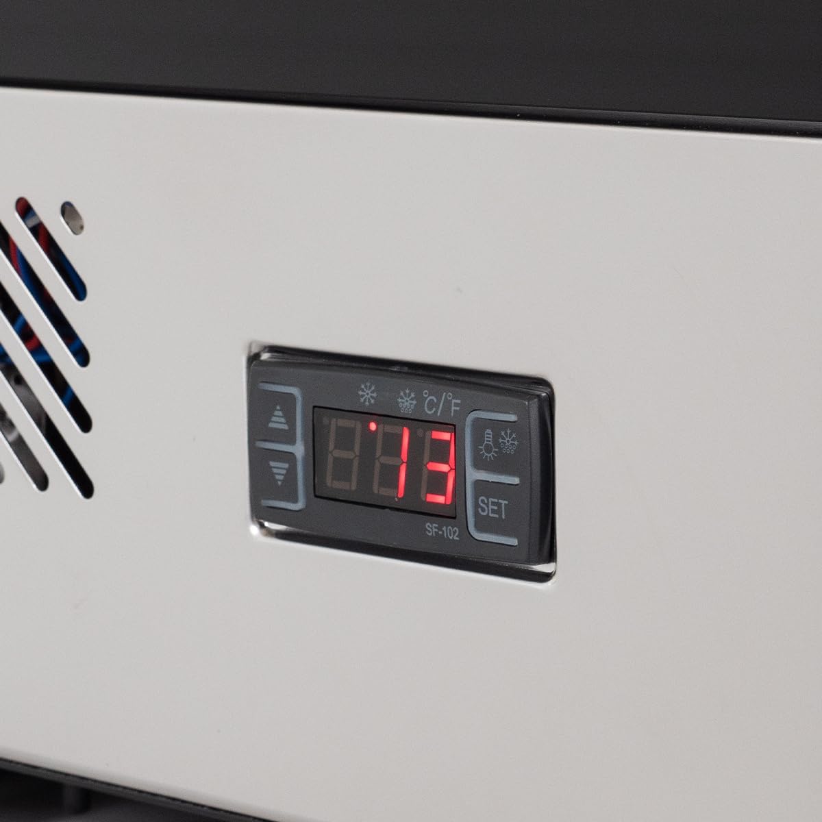 Kühlvitrine 160 Liter I Buffet Vitrine +2 °C und +6 °C mit LED I Kühlvitrine Gastro schwarz I Kühltheke mit Glastür & Umluft I abschließbar