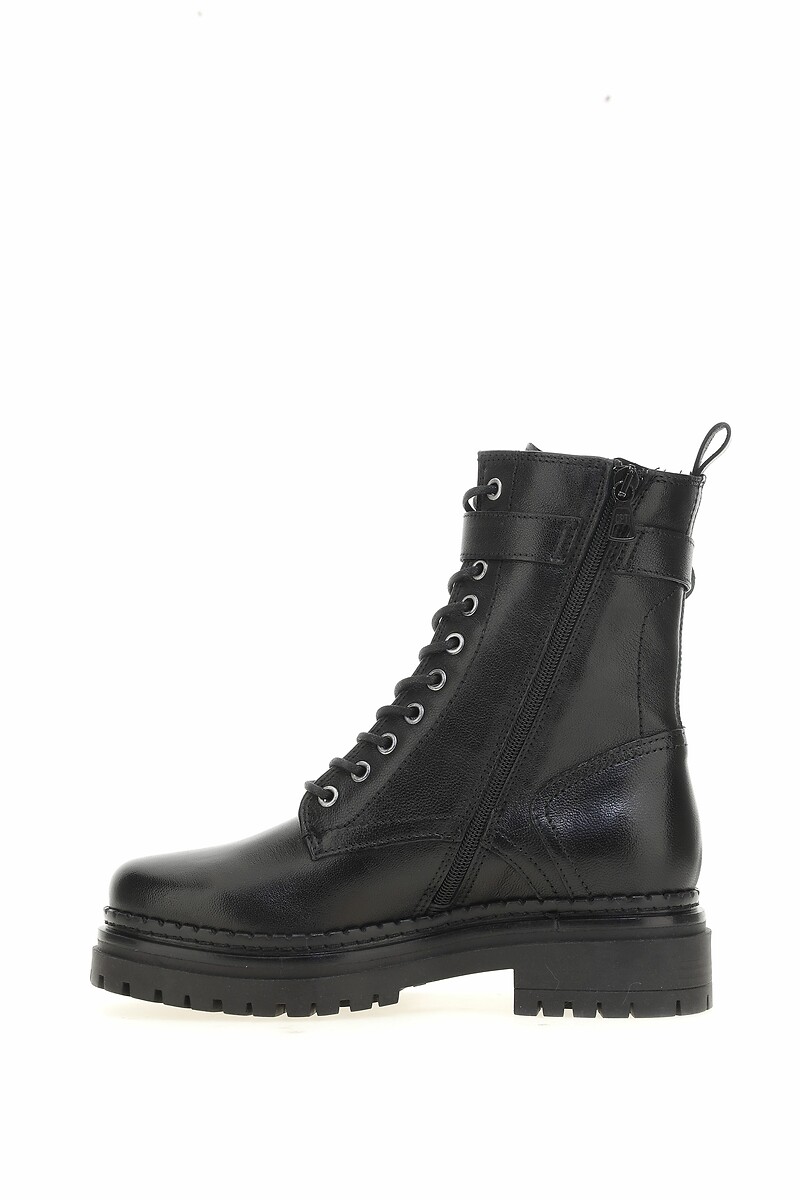 MJUS<br>Botas de couro com cadarços