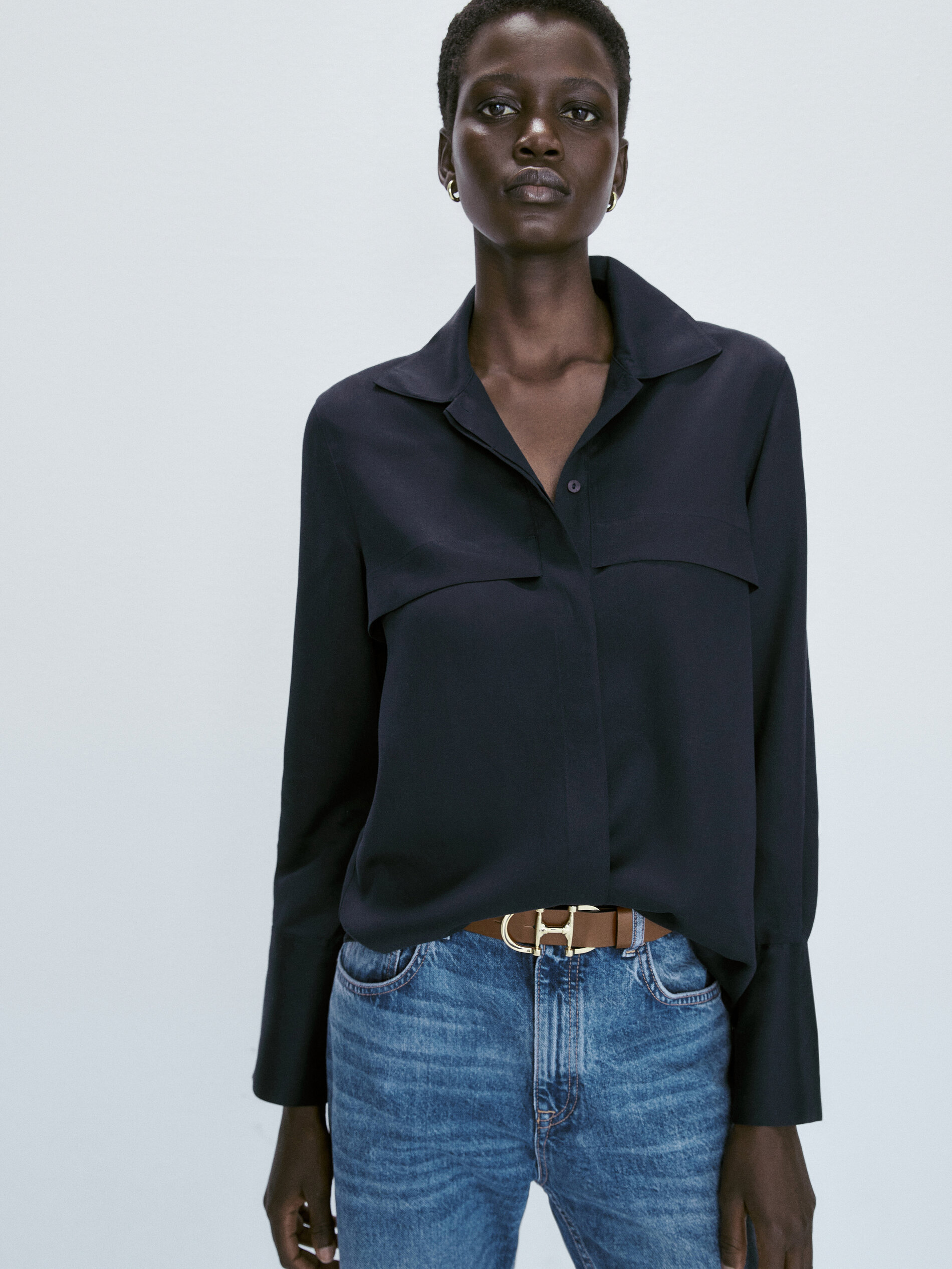 Camisa fluida com bolsos - AZUL ESCURO