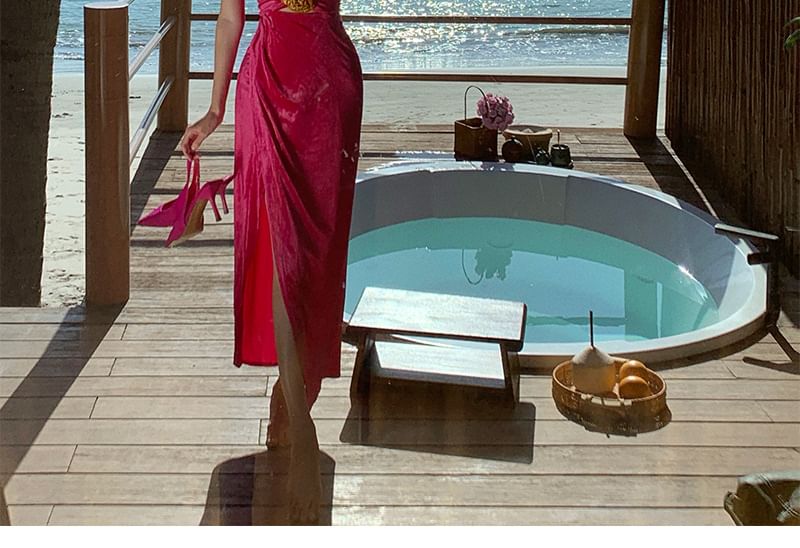 Moanum - Strapless maxi-jurk met bloemendetail en uitgesneden zijkanten