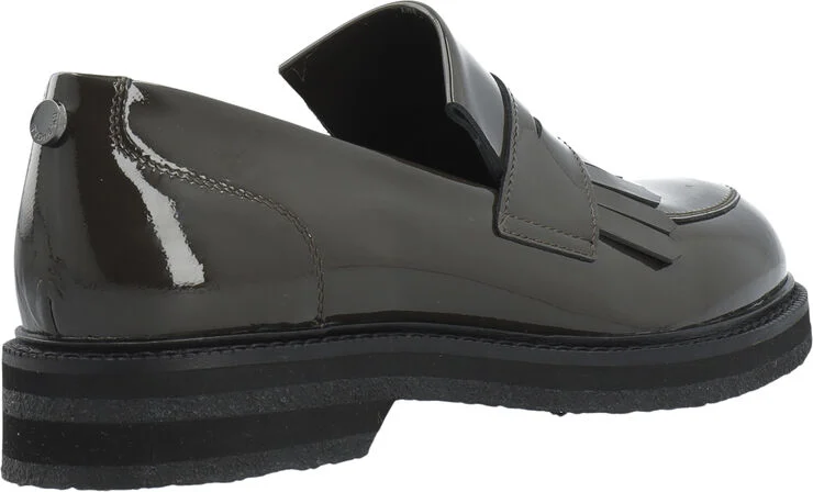Cashott CASBETTY Loafer W. Fringes Patent Leather Coffee
