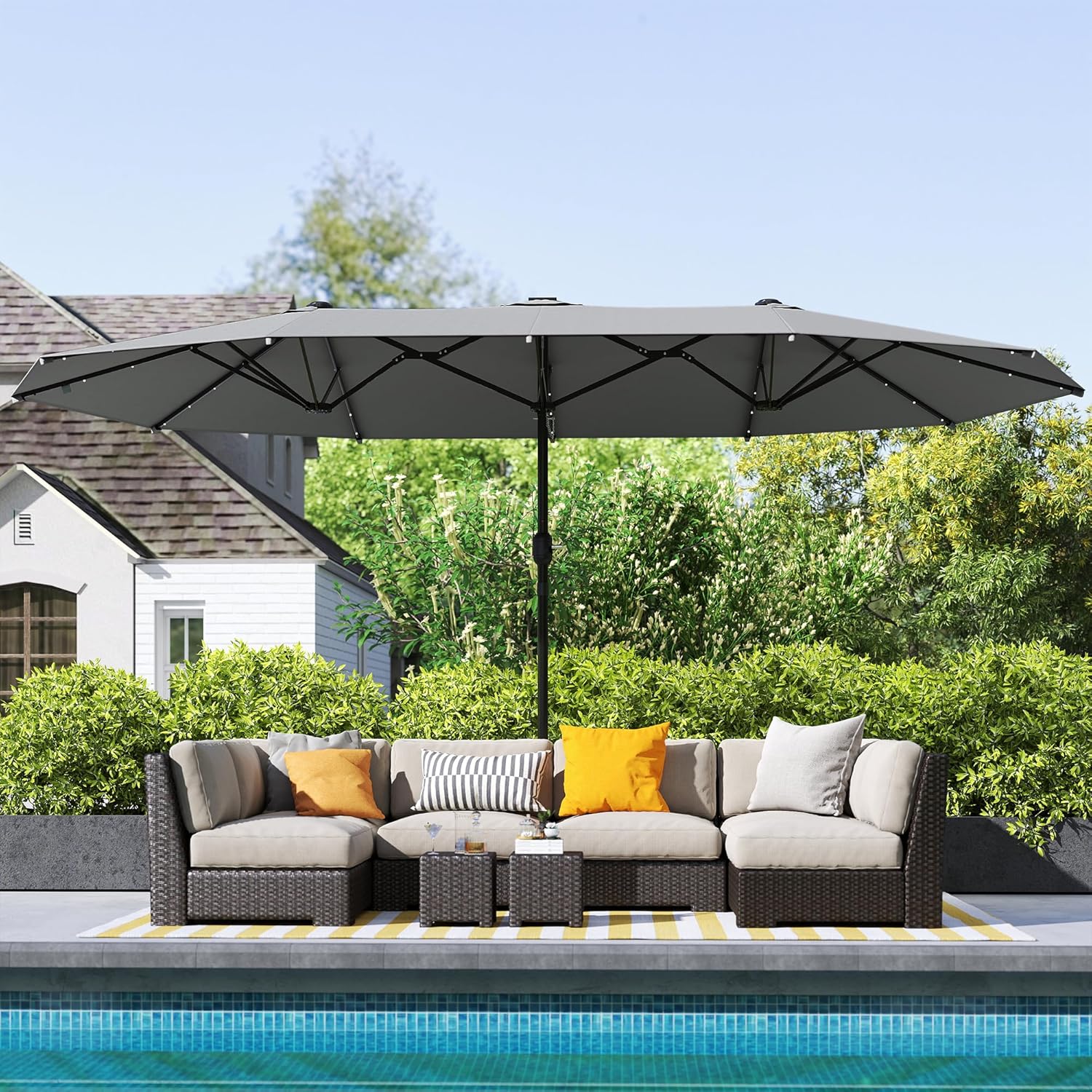 Outsunny Sonnenschirm mit LED Doppelsonnenschirm 443 x 260 cm Gartenschirm Marktschirm groß Terrassenschirm mit Handkurbel Oval Metall
