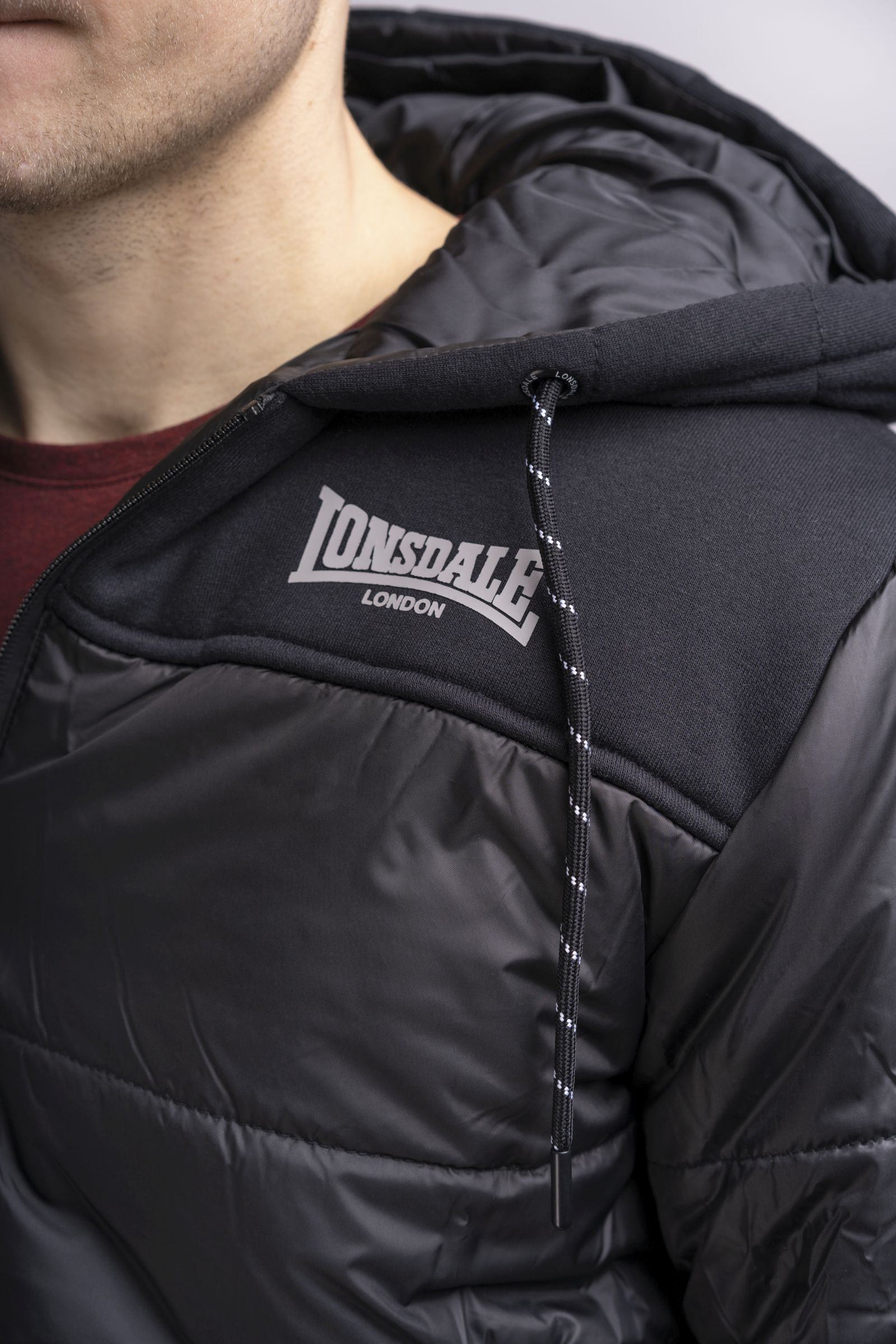 Lonsdale Herren Winterjacke mit Kapuze normale Passform BOTALLACK