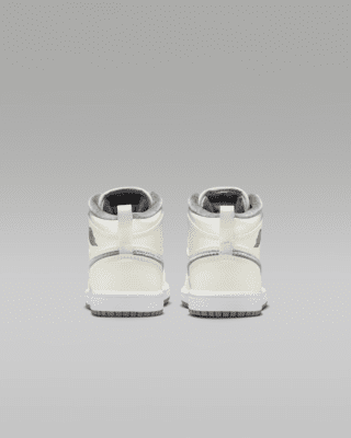 Jordan 1 Mid SE Younger Kids' Shoes