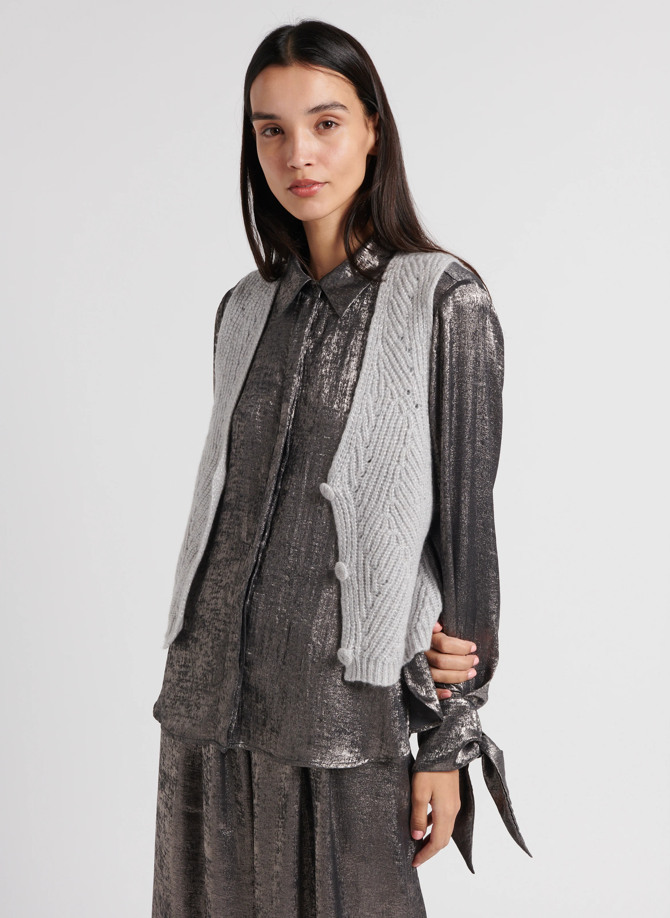 HIDARI - Gilet boutonnée sans manches en laine mélangée | Gris