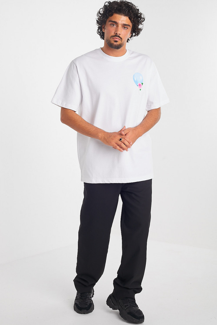 T-shirt blanc à motif ballon et fleur