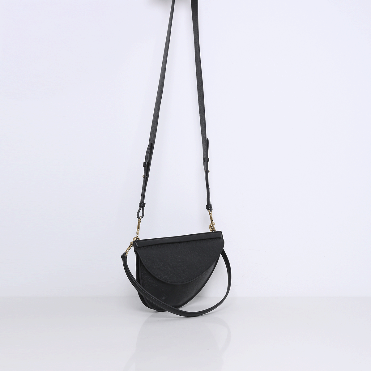 JEANNY | BLACK