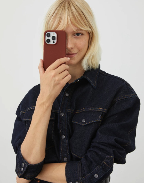 iPhone 15 Silikon Hülle Case Recycled (IDSIC-I2361-489) - Dark Amber