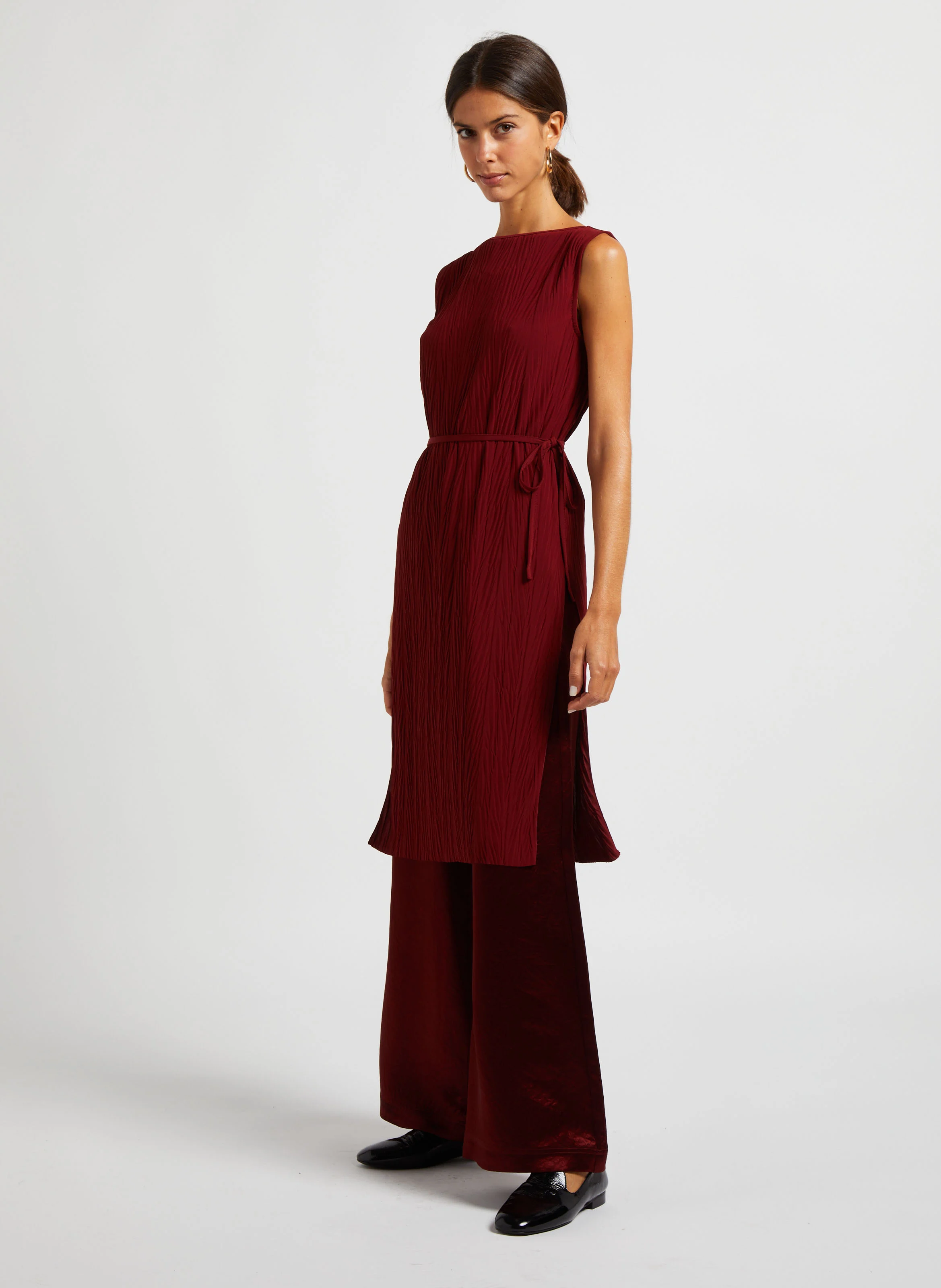 ACANTO - Pantalon large satiné| Rouge