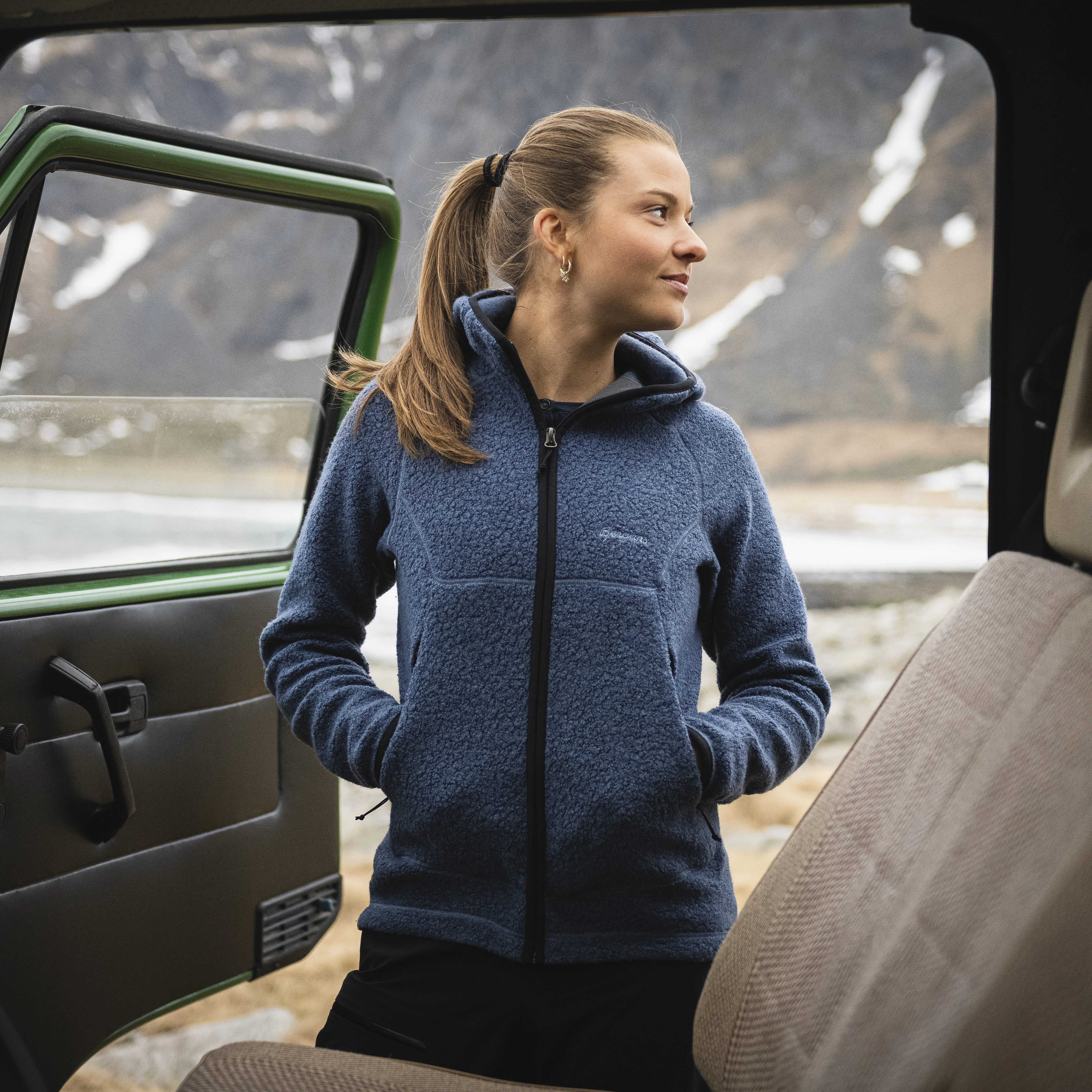 Vaagaa Merino Terry Midlayer Hoodie Women Granite Blue