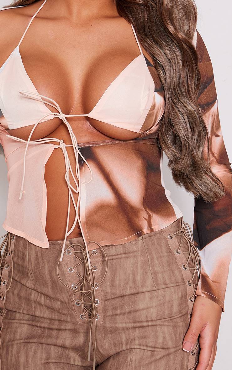 Nude Brassière À Imprimé Abstrait Avec Superposition Et Finitions À Volants