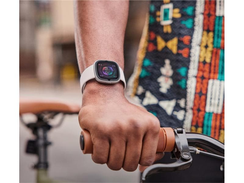 Fitbit Sense 2 Smartwatch Beige/Silber GPS-Sportuhr