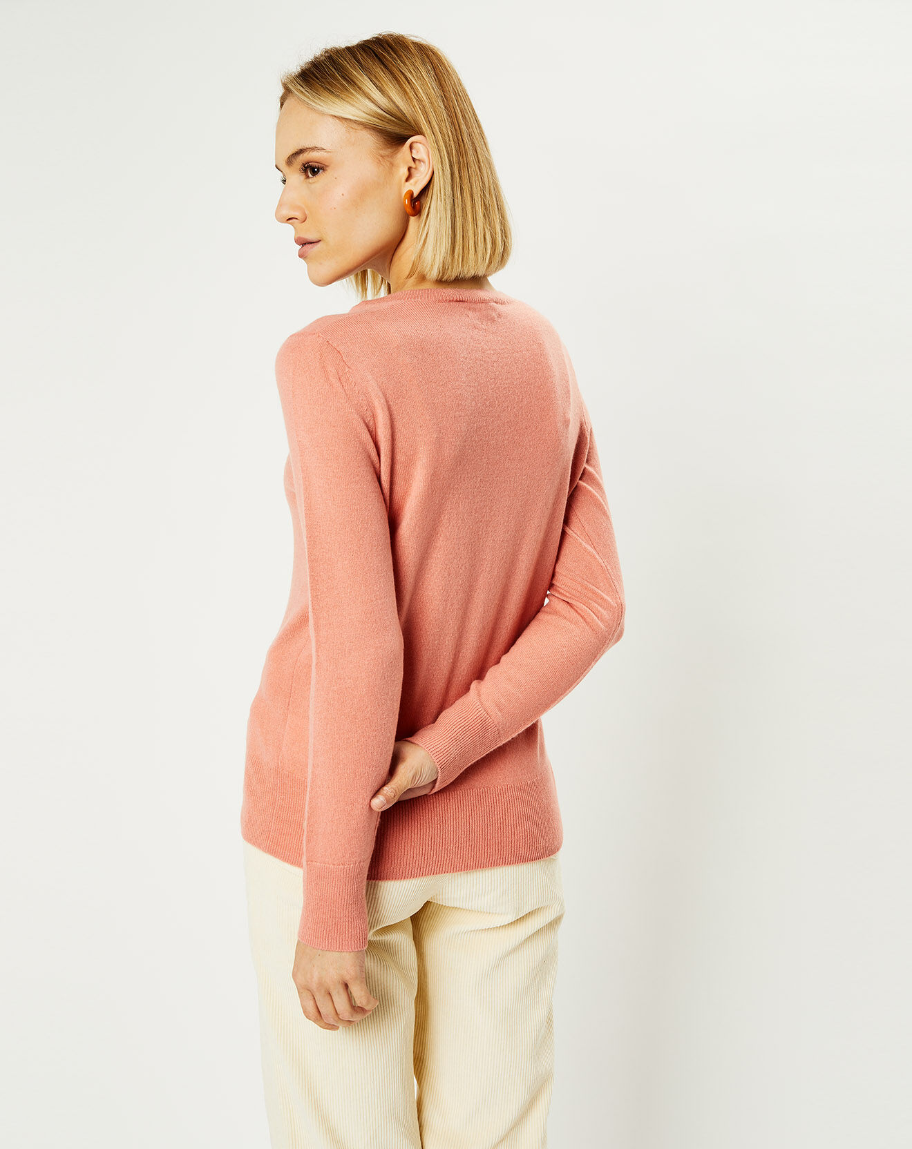 Galeries Lafayette Pull 100% Cachemire Yocon col V rose