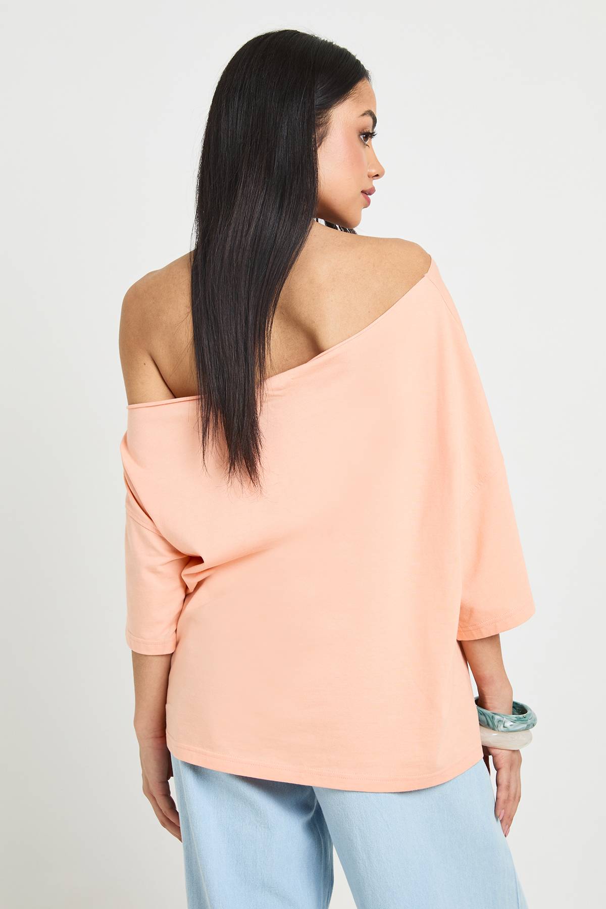 boohoo T-shirt Oversized À Épaules Dénudées