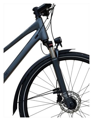 Produit reconditionné . Cube Kathmandu EXC SHIMANO XT 2022 . Vélo trekking . Cube . très bon état