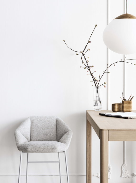 Bolia Kimono barkruk grijs, zwart staal