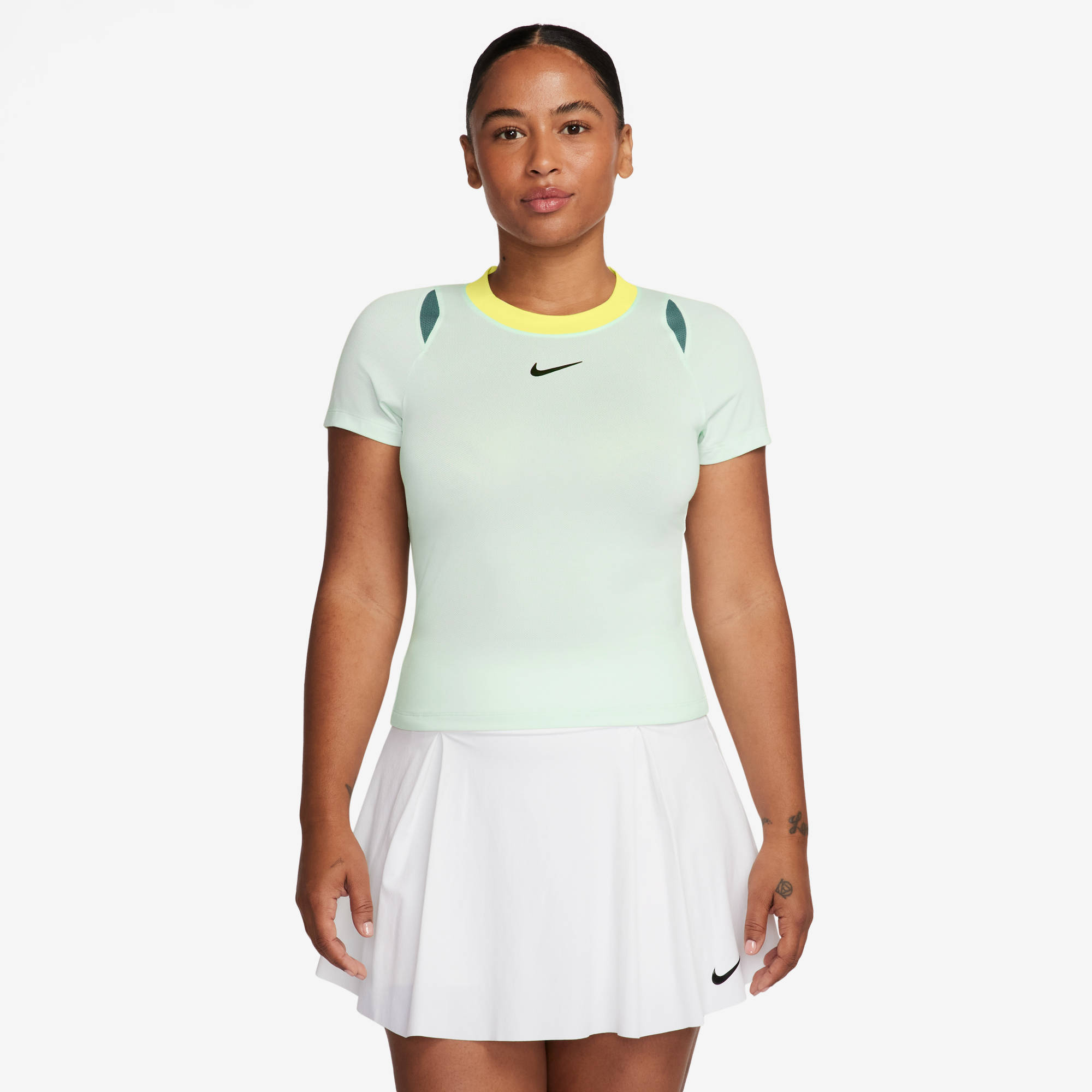 Nike NikeCourt Advantage Women"s Dr