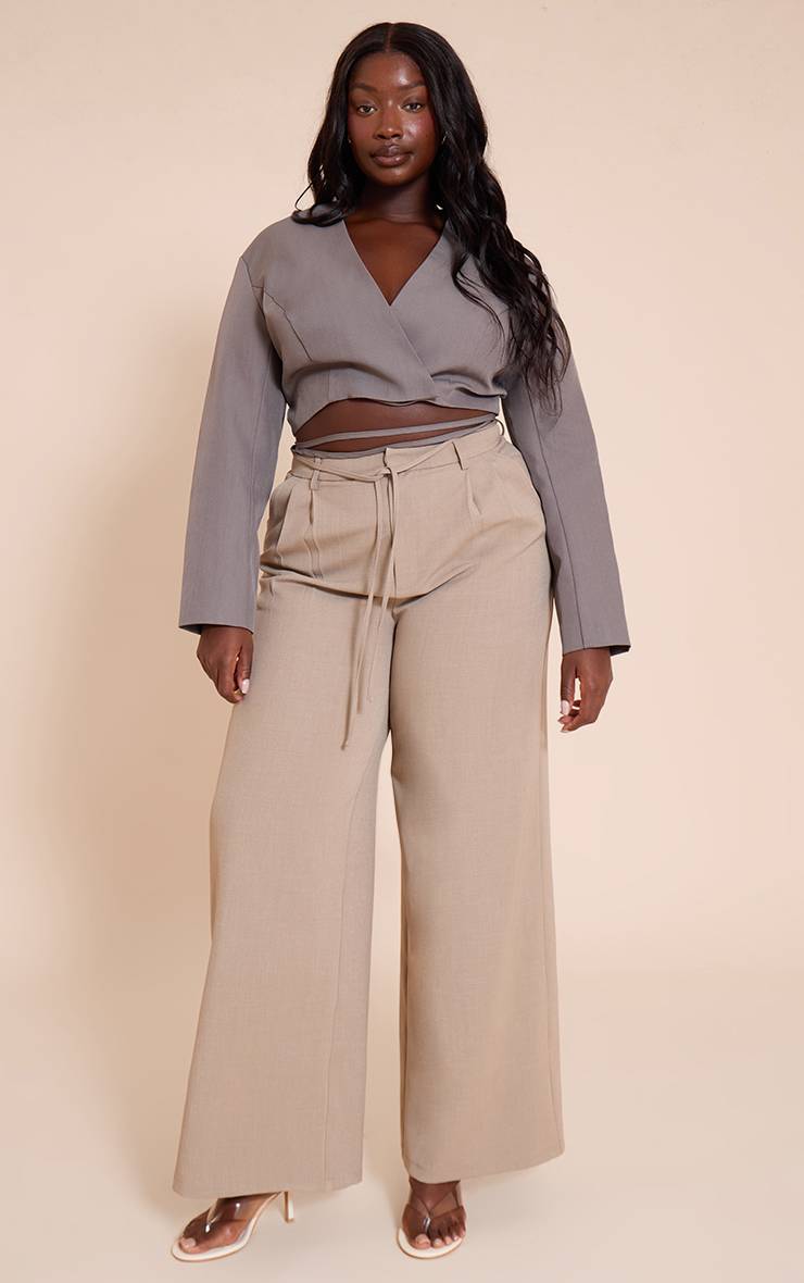 Charcoal Grey Blazer Grande Taille Cache-cœur Avec Ceinture À Nouer À La Taille
