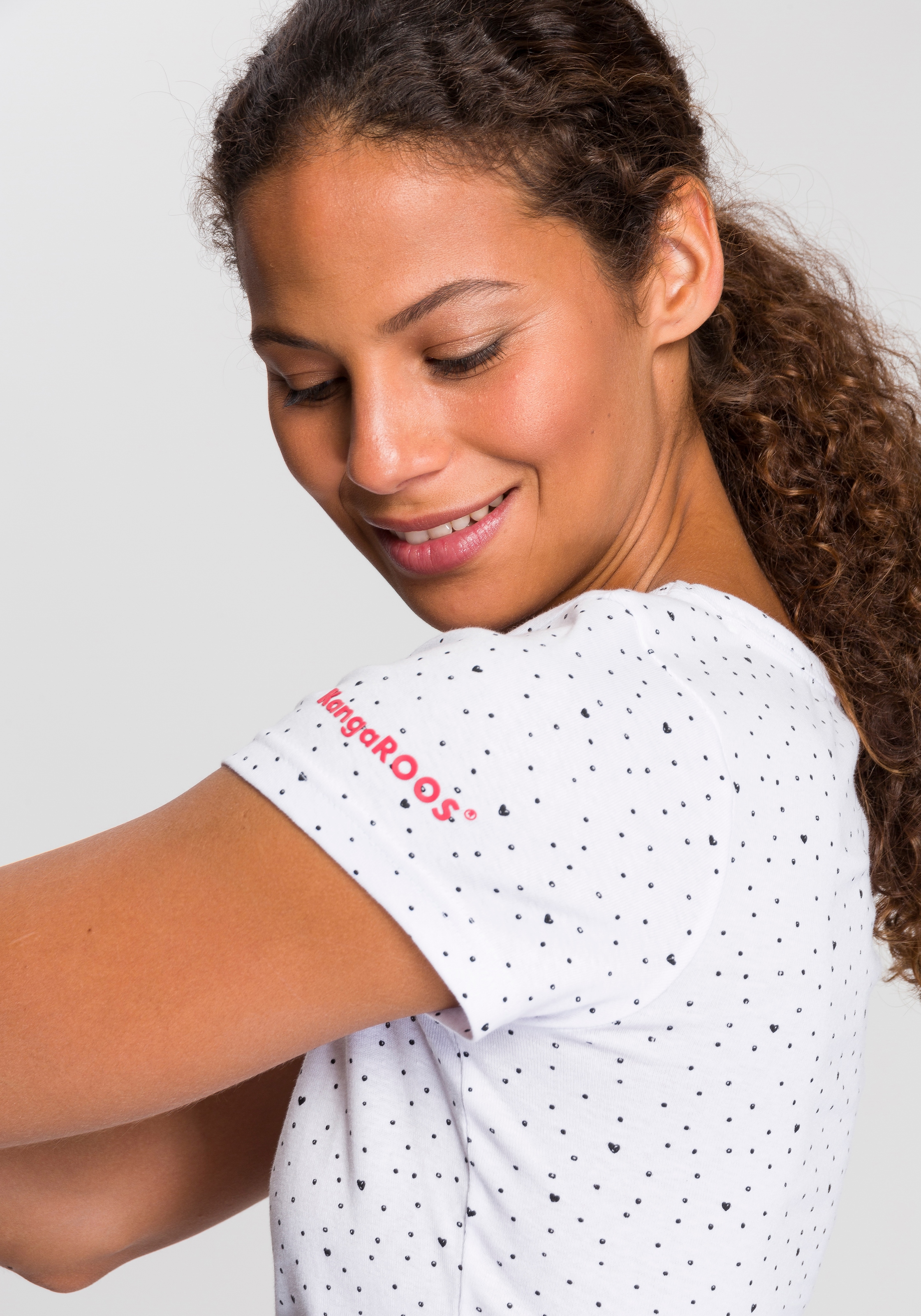 KangaROOS T-Shirt , Kurzarm,  elastische Rippware,  mit Herz-Muster,  Rundhalsausschnitt