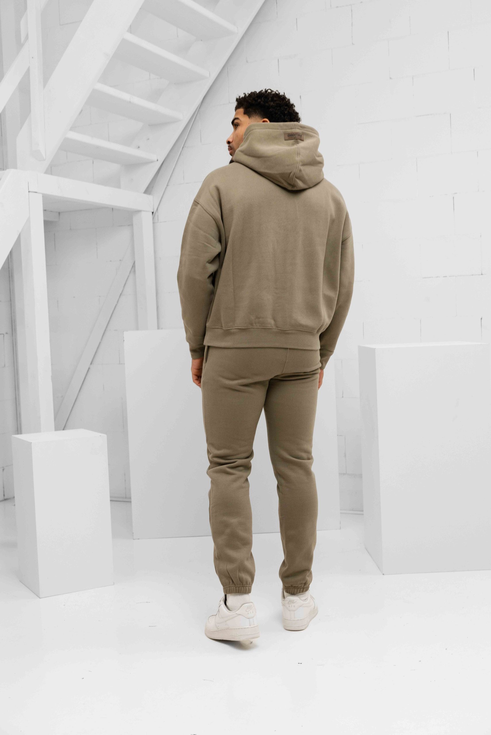 Cou7ure Essentials Basic Curve Trainingspak Heren Groen