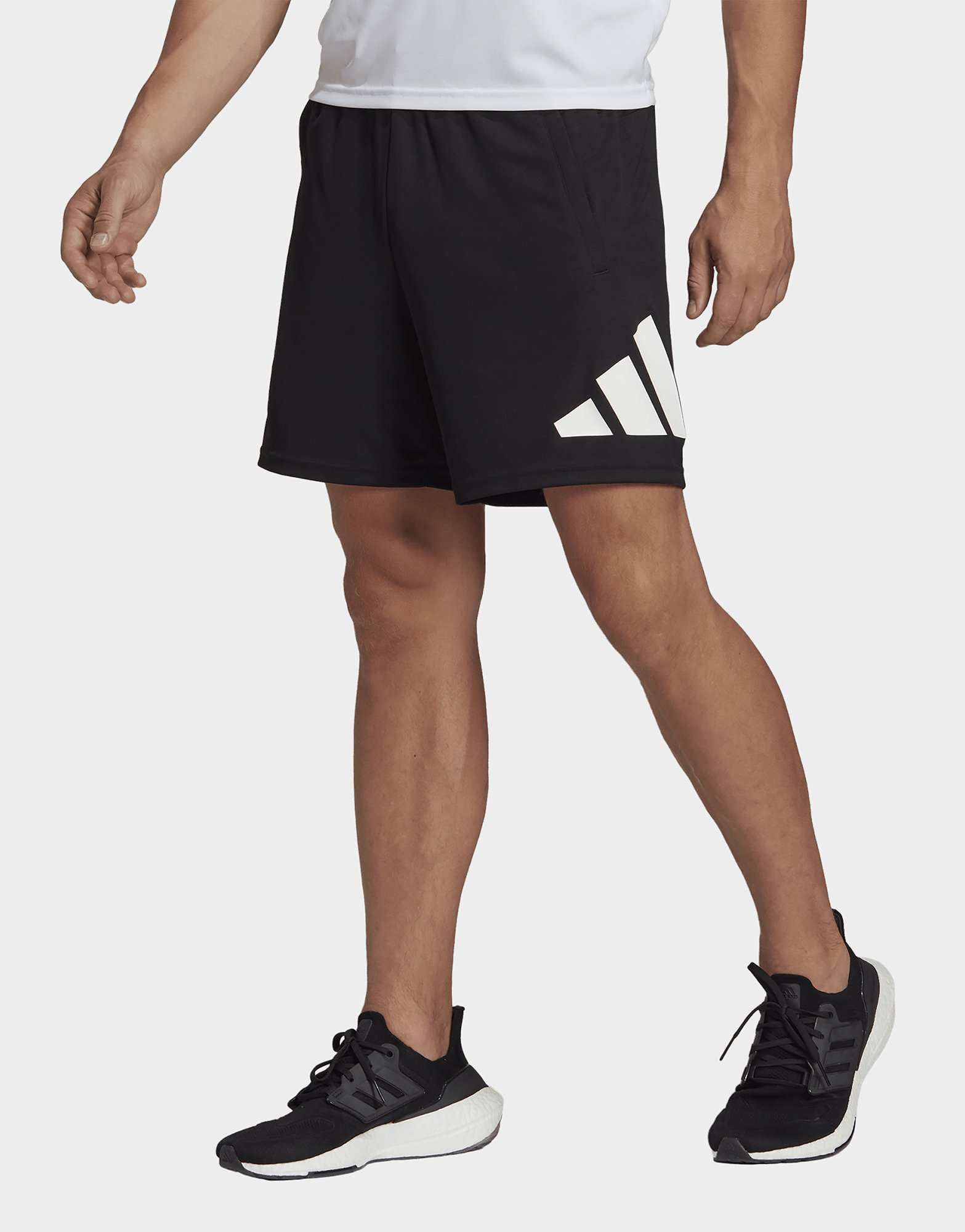 adidas Short de training avec logo Train Essentials