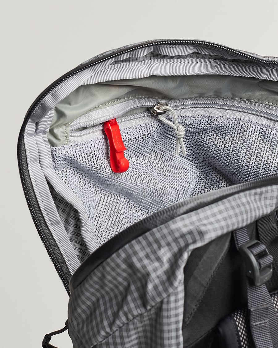 Osprey Talon Pro 30 Silver Lining