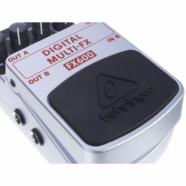 Behringer FX600 digitales Multi Effektpedal
