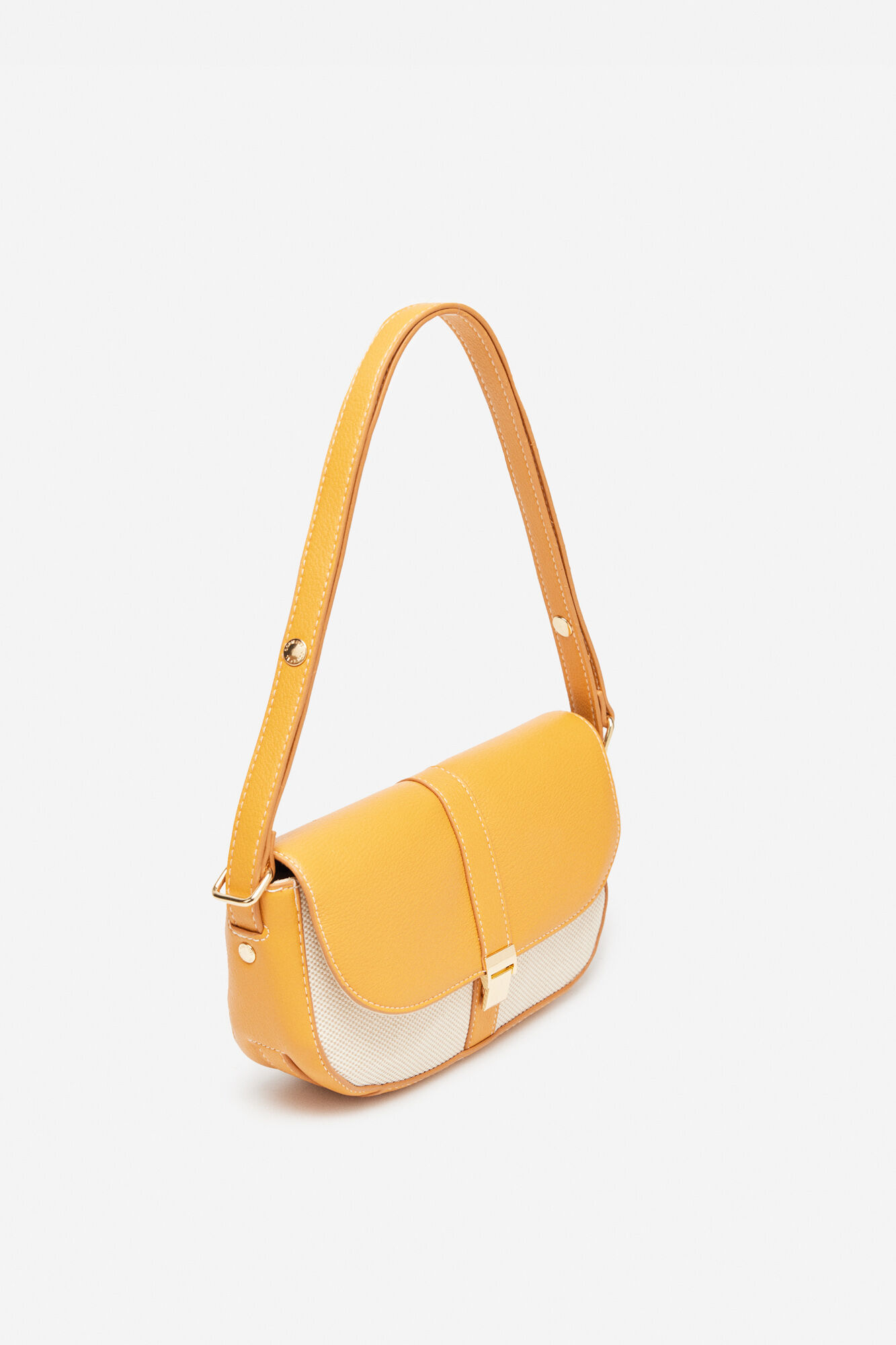 Bolsa Baguette com aba - Dourada