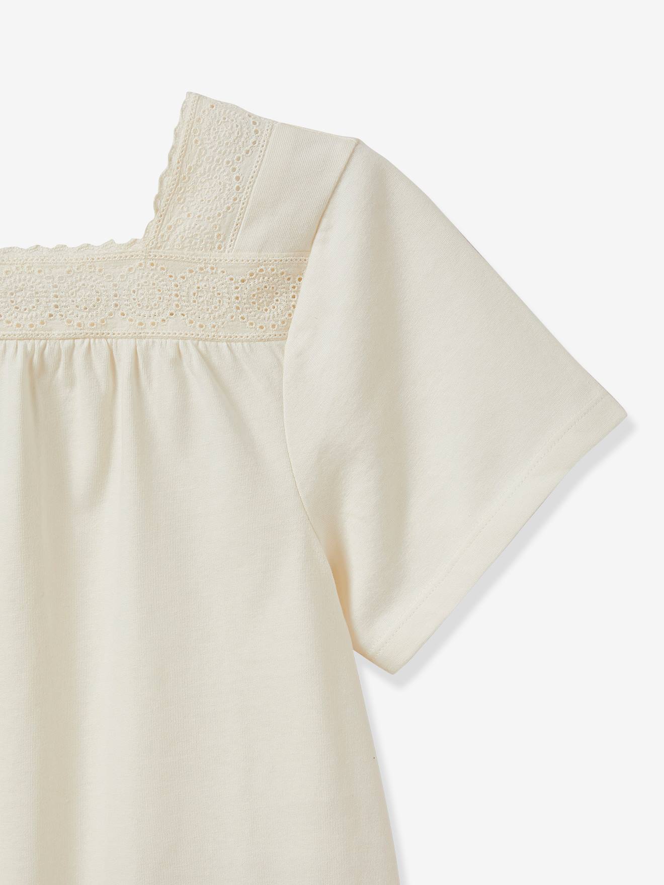 Camiseta feminina bordada em algodão orgânico