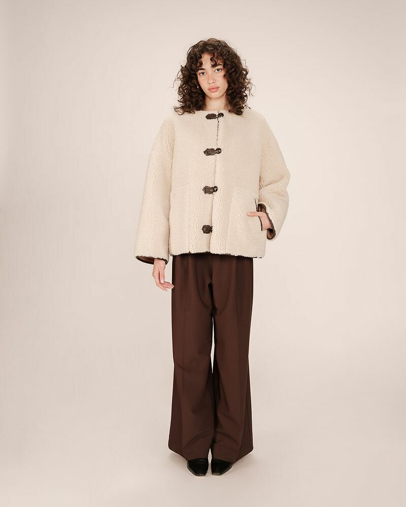 GRACE & MILA<br>Casaco oversized em sherpa SIMON