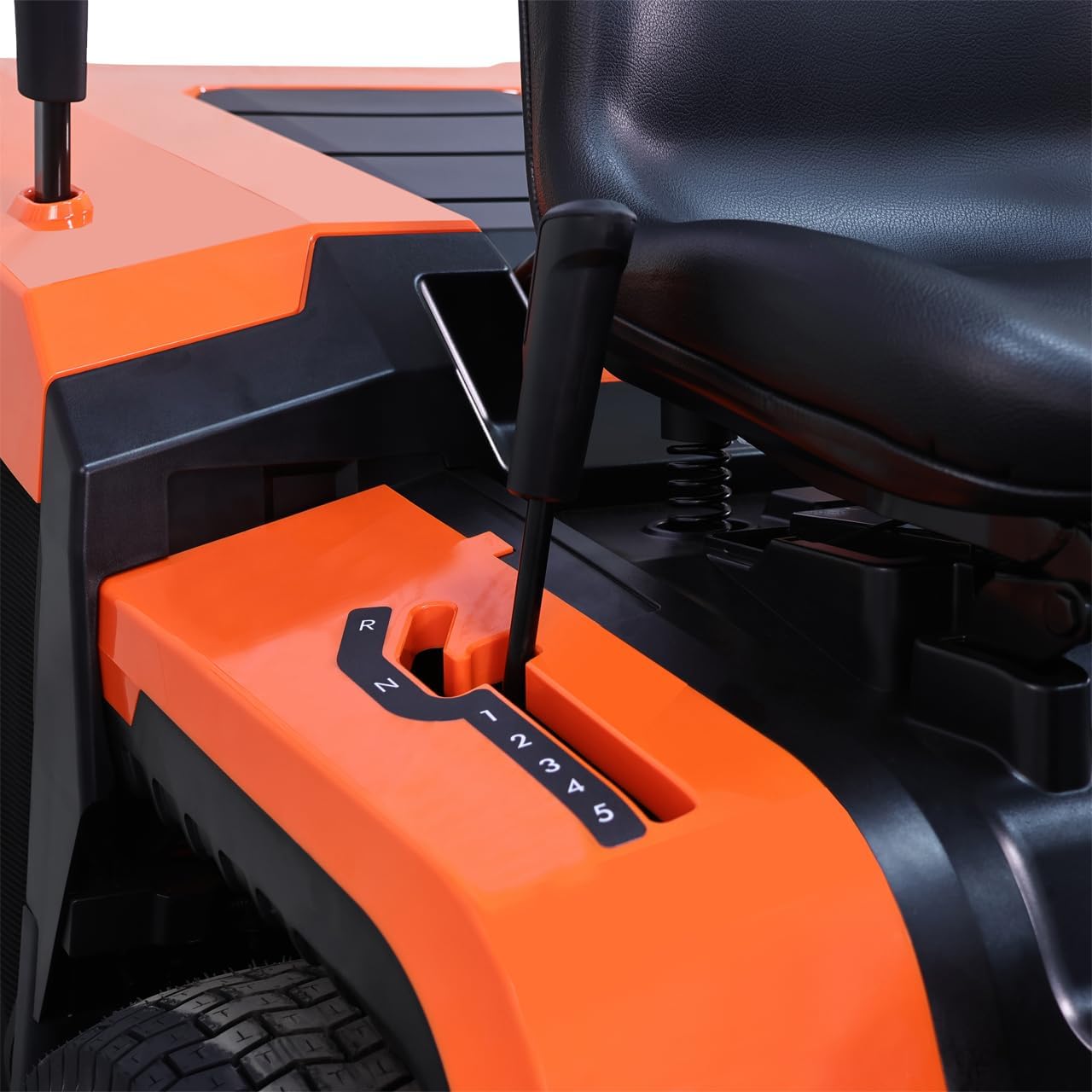 FUXTEC Rasentraktor FX-RMT84M, Aufsitzmäher mit 83cm Schnittbreite, 6-stufige Schnitthöhenverstellung, kraftvoller Benzinmotor, Grasfangkorb 280L, Rückwärtsmähfunktion